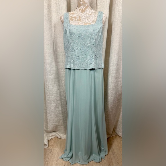 Alex Evenings 2-Piece Formal Gown Set Sage Green 14P Petite Lace Jacket & dress - Picture 2 of 10